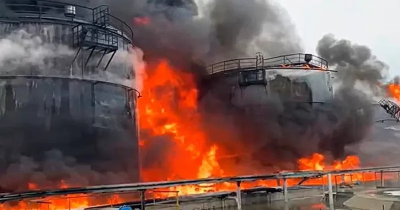 Атака дронов на российский город: горит нефтебаза