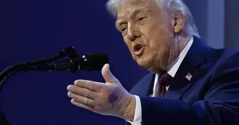 Əlimi masaya vurdum Tramp