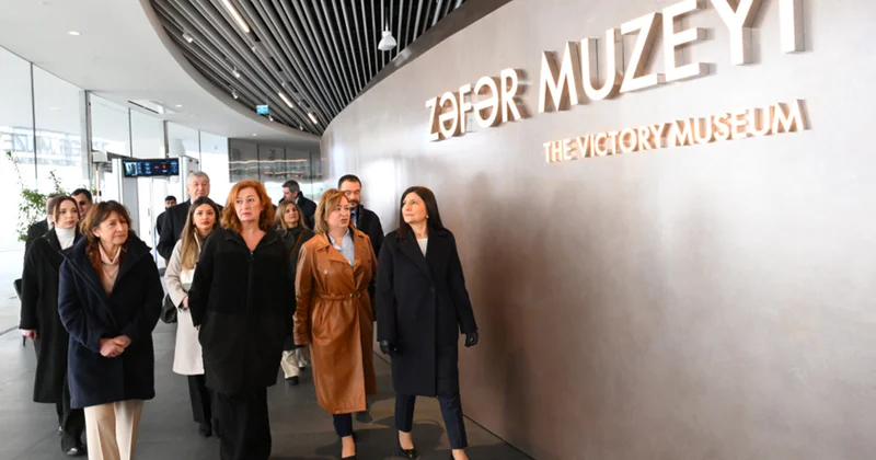 Bakıda Zəfər muzeyini ziyarət etdi Fotolar