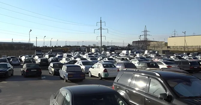 Cərimə meydançasında illərdir sahibini gözləyən avtomobillərin aqibəti necə olur?