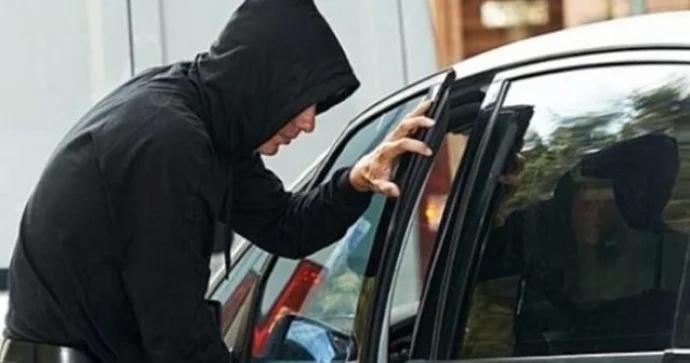 “Range Rover” və “Hyundai”dən oğurluq edən şübhəli tutuldu