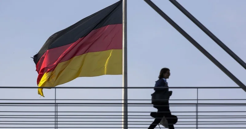 DPA: Экономика Германии тратит на бюрократию 63 млрд евро в год