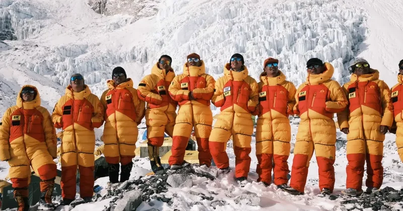 Индийские военные установили мировой рекорд восхождения на Эверест