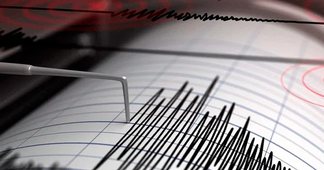 İranda zəlzələ oldu