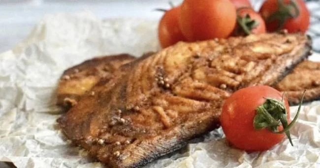 Sobada hazırlanan skumbriya: mətbəxdə az vaxt, süfrədə çox dad