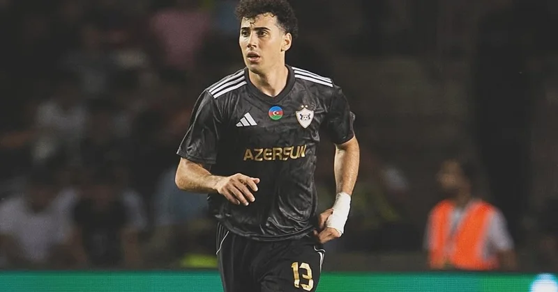 “Ağrı, ümid və final anı” Bəhlul Mustafazadə qələbə qolundan yazdı