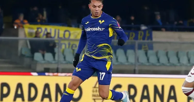 Napoli braziliyalı müdafiəçini 20 milyon avroya transfer edir