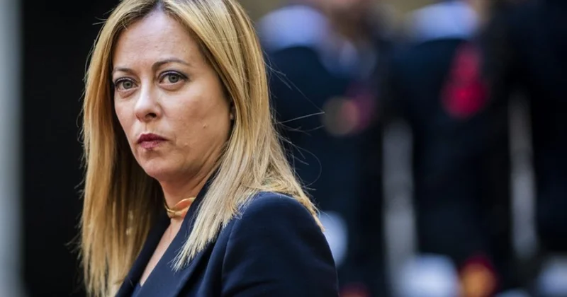 KİV: Meloni Aİ liderlərini Trampa qarşı çıxmamağa inandırıb