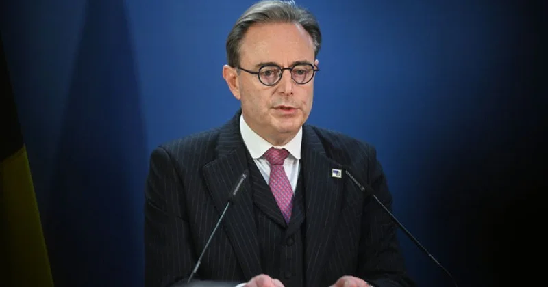 Belçika Baş naziri: Şərəfimiz satılmır!