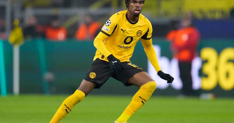 “Borussiya”nın hücumçusu Jülyen Düranvill icarə əsasında “Bazel”ə keçib