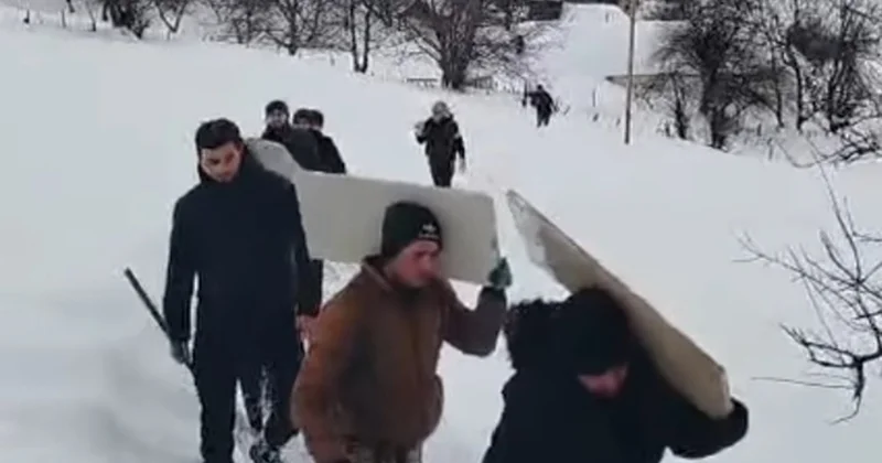 Elə qar yağdı ki, 3 gün öncə vəfat edən şəhid bacısı İndi dəfn edildi+Video