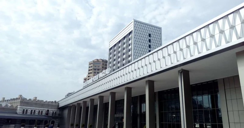 Vağzalda adam öldü