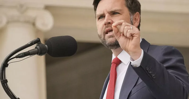 Вэнс: США должны участвовать в разделе ресурсов Гренландии