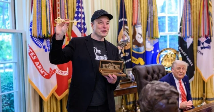 Mask Trampın yaratdığı Sülh Şurası barədə zarafat edib