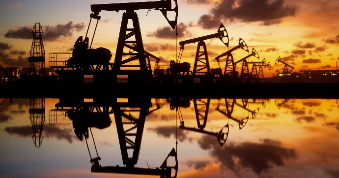 Niyə neft bəzən ucuzlaşır, bəzən isə bahalaşır? Ekspertlər səbəbləri AÇIQLADI