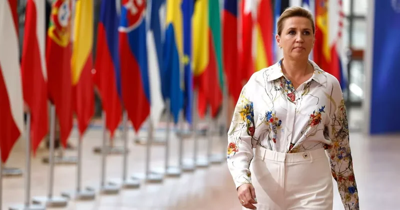 Премьер министр Дании отправляется в Гренландию