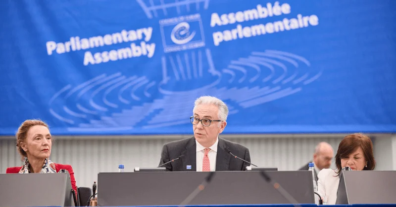 Trampın təhdid siyasəti AŞ PA da müzakirə olunacaq