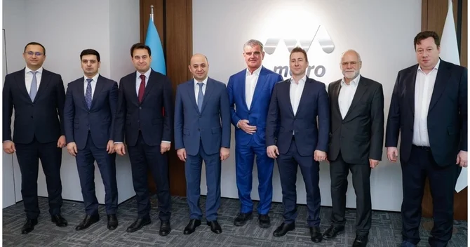 Bakı metrosu Stadler Rail Group la 300 yeni vaqon alınmasını müzakirə edib