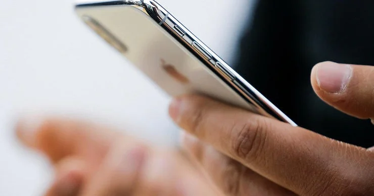 İlk peyk internetlə Ayfon 18 gəlir Nələr dəyişəcək?