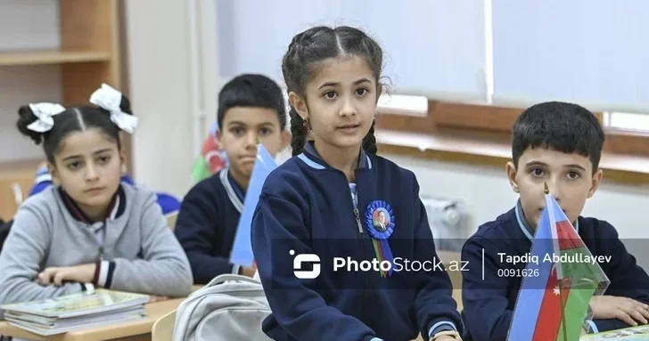 Обнародована дата зимних каникул в общеобразовательных учреждениях Азербайджана