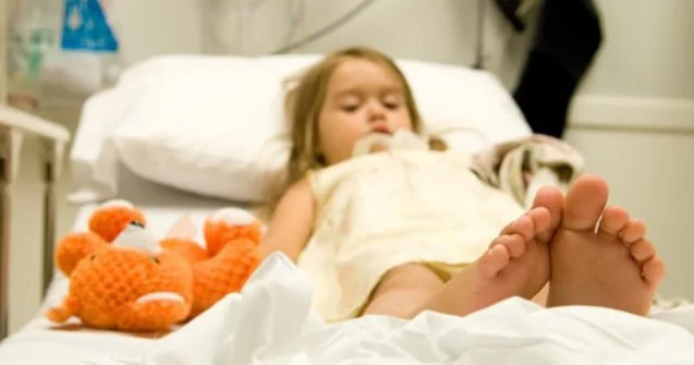 Yüzlərlə uşaq nadir dəri xəstəliyi ilə ÜZ ÜZƏ Azərbaycanda “kəpənək” xəstəliyinin DƏHŞƏTLİ STATİSTİKASI