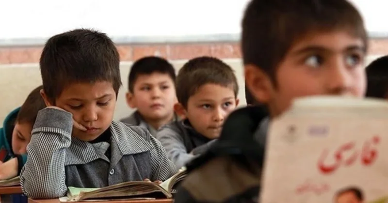 Tehranda məktəblər distant təhsilə keçir