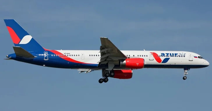 Аварийный сигнал в небе над Азией: рейс Azur Air изменил курс на китайский аэропорт