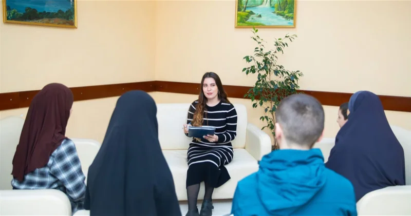 Еще пяти лицам, репатриированным в Азербайджан, оказывается социально психологическая поддержка ФОТО