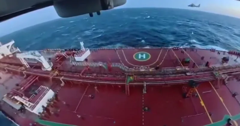 Задержанный во Франции российский танкер направили в порт Марселя Minval Politika