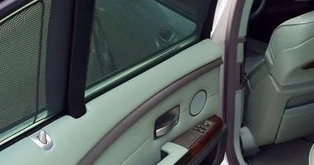 Səhhəti pisləşən məktəbli maşında öldü