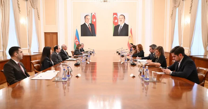Əli Əsədov Fransina Armenqol ilə Azərbaycan İspaniya münasibətlərində yeni əməkdaşlıq imkanlarını müzakirə etdi