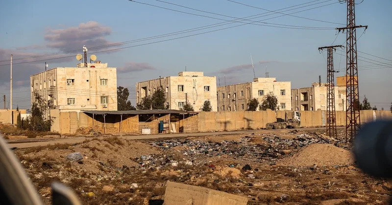 Suriya ordusu Rakkada İŞİD çilərin olduqları həbsxananı nəzarət altına alıb