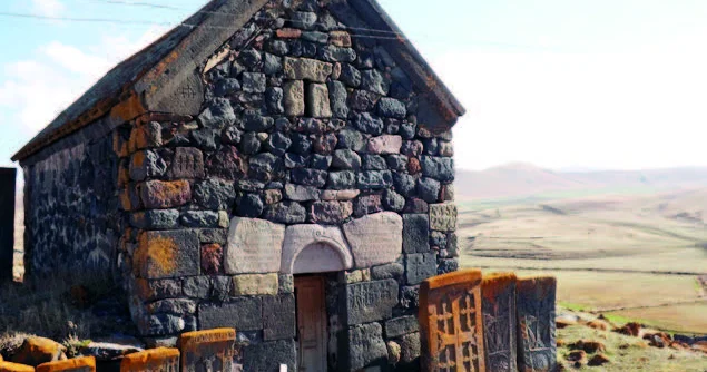 Qədim yurd yerlərimiz bizi gözləyir