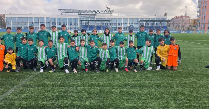 “Konyaspor”un Bakıdakı futbol məktəbi Türkiyədəki turnirdə üçüncü olub FOTO