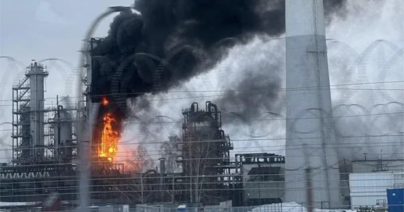 UKRAYNA DAHA BİR İRİ NEFT ZAVODUNU VURDU VİDEO