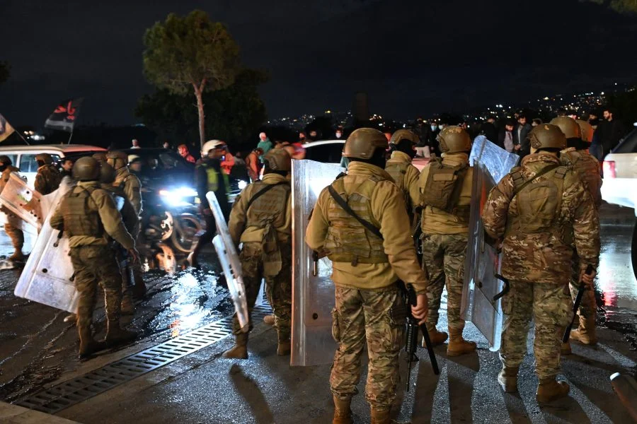 Hizbullah tərəfdarları Beyrutda: döyüşə hazır vəziyyət