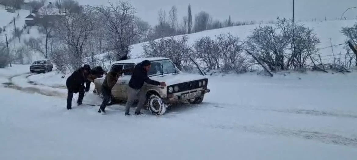 Cəlilabadın dağ kəndləri ilə əlaqə məhdudlaşıb VİDEO