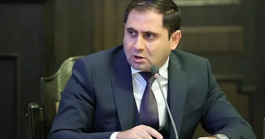 Срочный визит: министр обороны Армении неожиданно прибыл в Иран Minval Politika