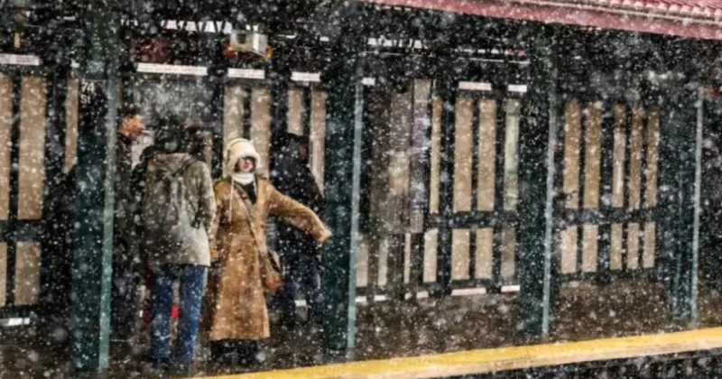 В Нью Йорке ввели запрет на движение транспорта из за неблагоприятной погоды