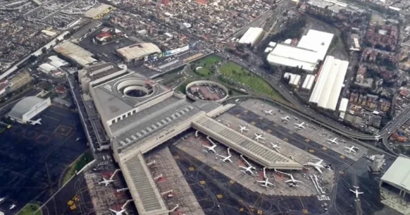 Şəhər alovlara BÜRÜNDÜ, aeroportlar BAĞLANDI Bu ölkədə