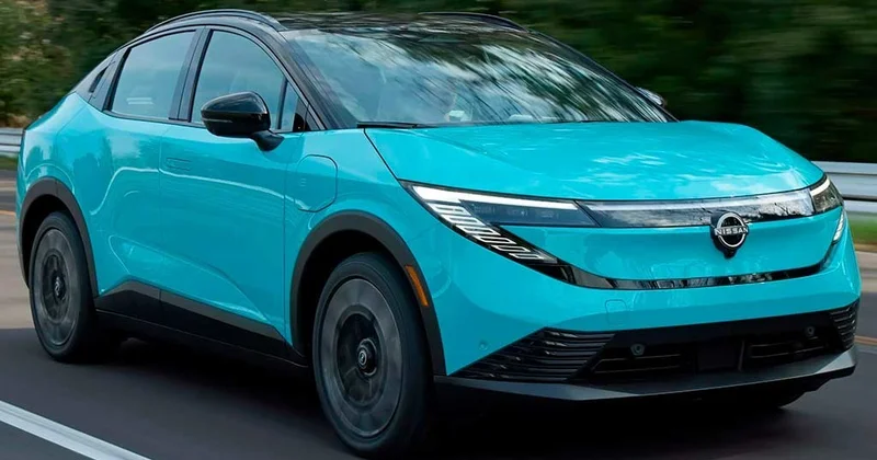 Nissan пересмотрел планы по Leaf третьего поколения