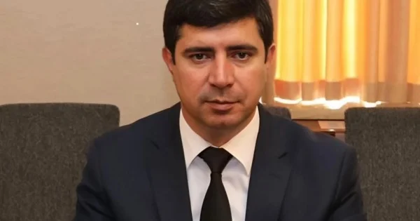 Уволен глава Госагентства по обязательному медстрахованию НАР Minval Politika