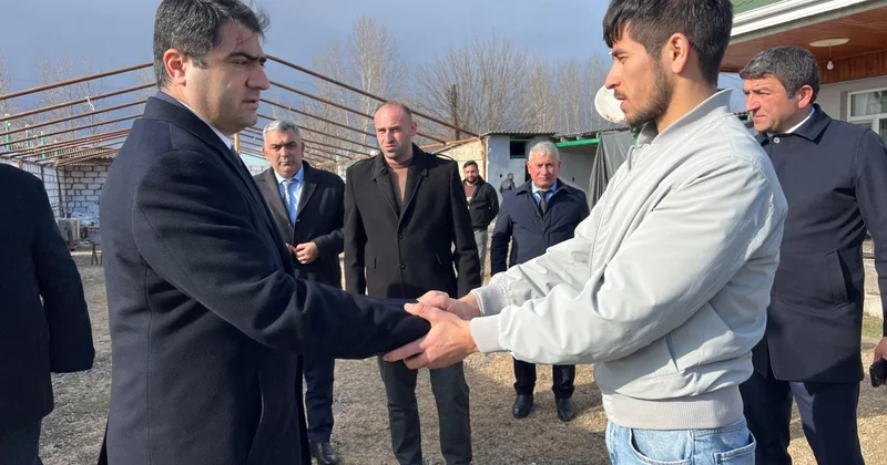 Seymur Orucov müharibə veteranının yas mərasimində iştirak edib FOTOLAR
