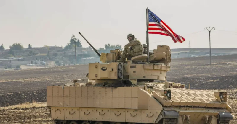 США выводят войска с базы Касрак в Сирии