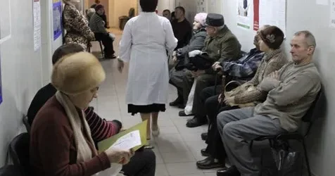 Poliklinikalarda sıxlığı azaltmaq üçün yeni ştatların açılması vacibdir Həkim DANIŞDI