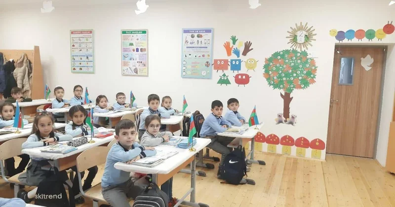 Bu rayonda yenidən qurulan orta məktəb FOTO