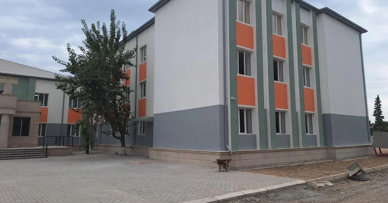Saatlıda 1176 şagirdlik məktəb tamamilə yenidən quruldu FOTO