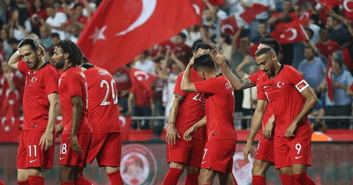 UEFA Millətlər Liqası: Türkiyə 3:0 hesabla adını A Liqasına yazdırdı