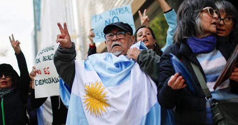 Argentinada vəzifəli şəxs ölkənin əsas probleminin sakinlərlə bağlı olduğunu deyib