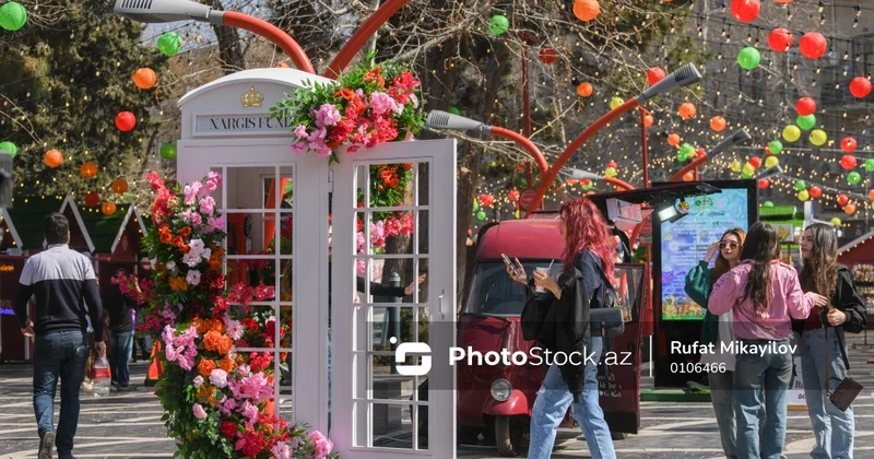 Bayram günlərində paytaxta turist axını var